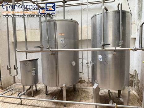 Tanques em a�o inox para armazenamento