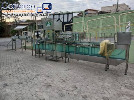 Envasadora linear 6 bicos autom�tica com rinser tampadora I.G. M�quinas 1.800 garrafas por hora